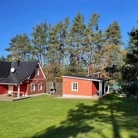 Nyaraló Faflik - Air Con And Own Sauna, Swedish House No 001