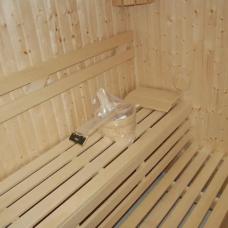 Dom wakacyjny Faflik - Air Con And Own Sauna, Swedish House No 001
